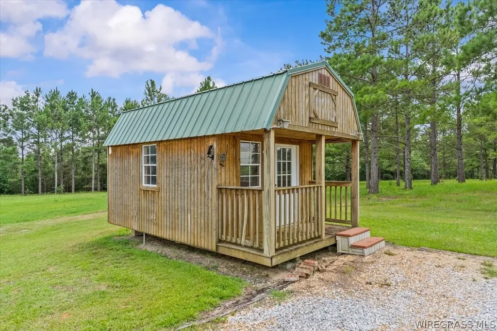 325 County Road 471 Kinston AL 36453