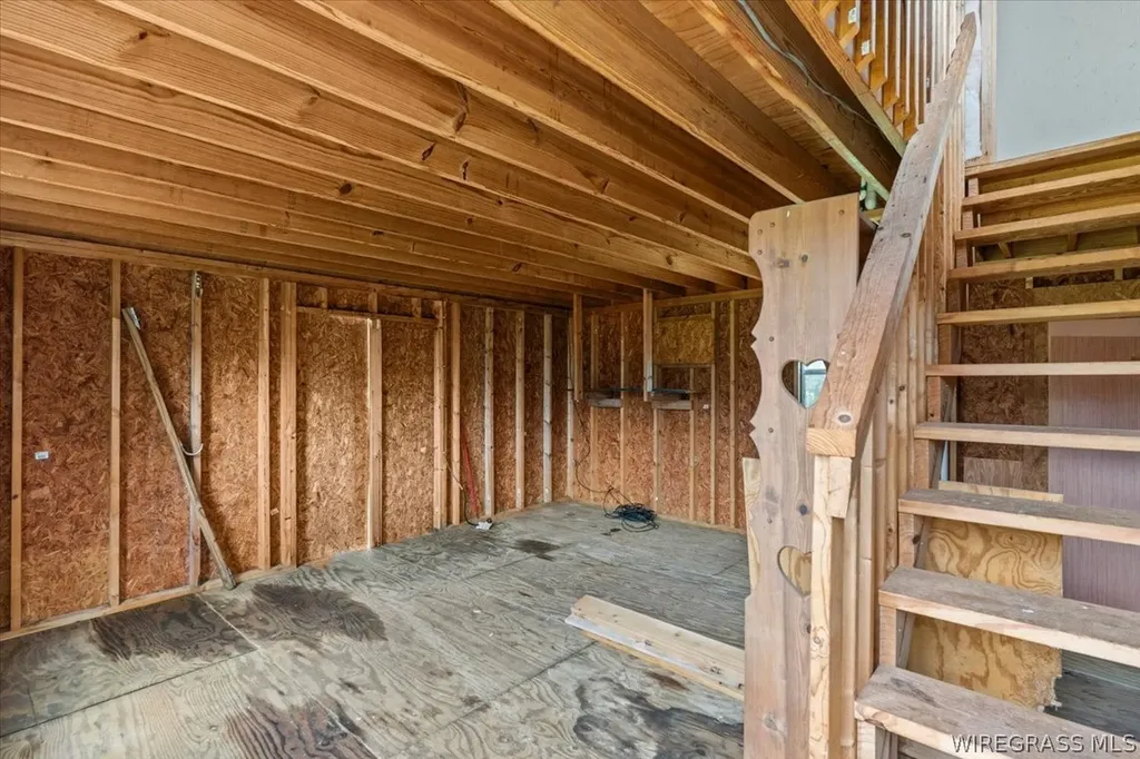 325 County Road 471 Kinston AL 36453