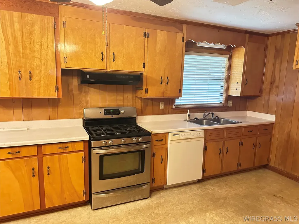 1503 W Adams Avenue Enterprise AL 36330