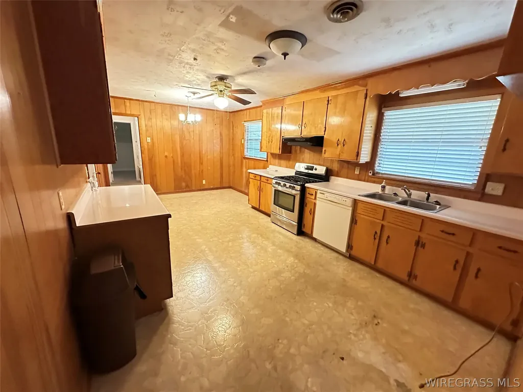 1503 W Adams Avenue Enterprise AL 36330