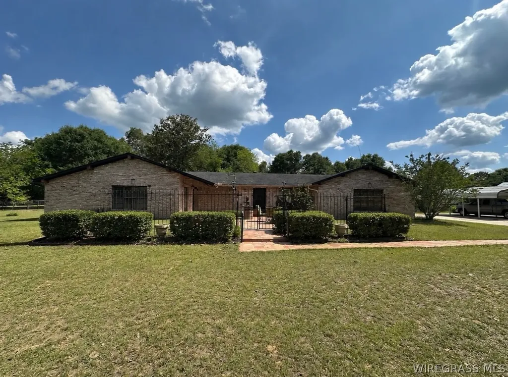 3038 Logan Road Ozark AL 36360