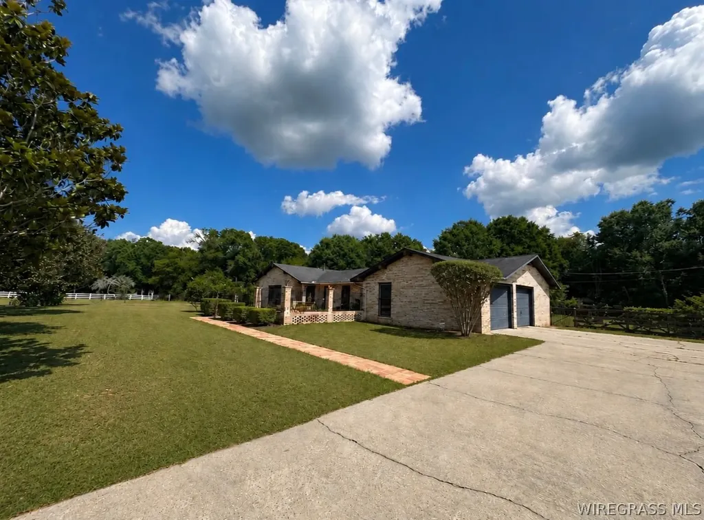 3038 Logan Road Ozark AL 36360