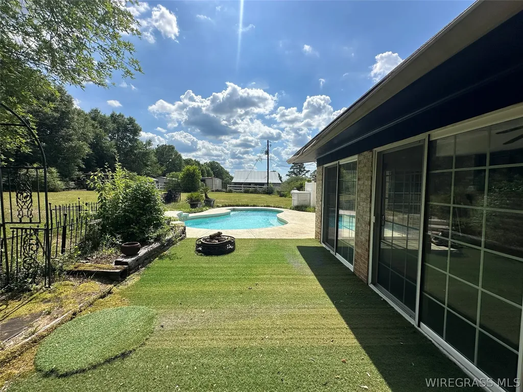 3038 Logan Road Ozark AL 36360
