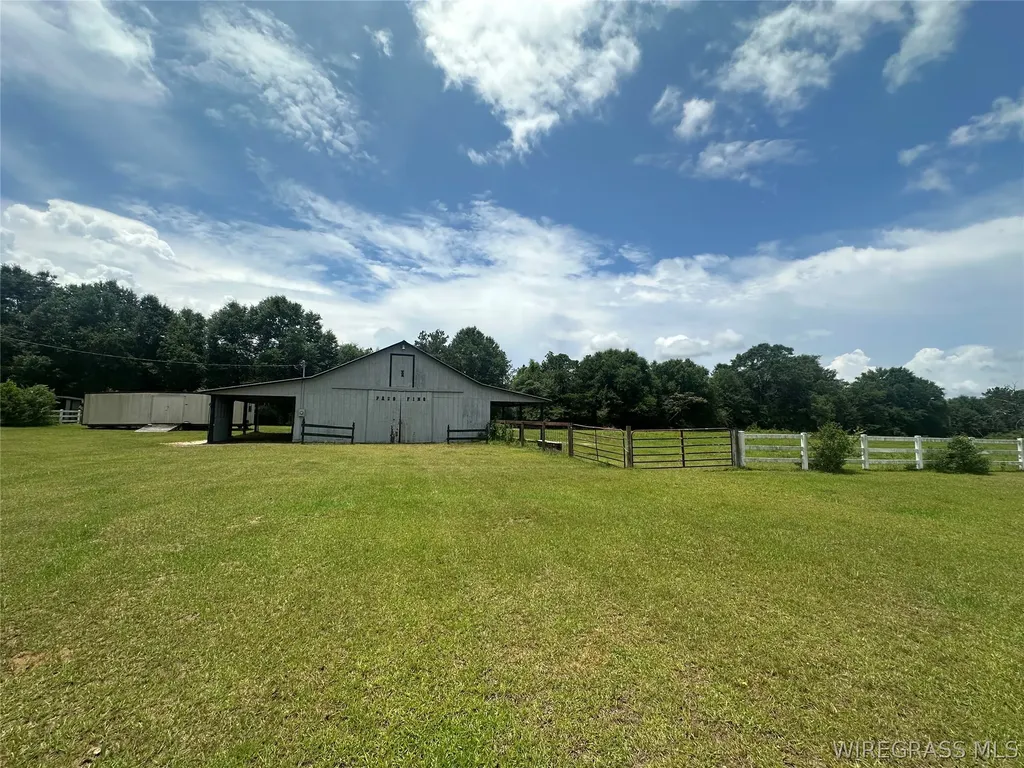 3038 Logan Road Ozark AL 36360