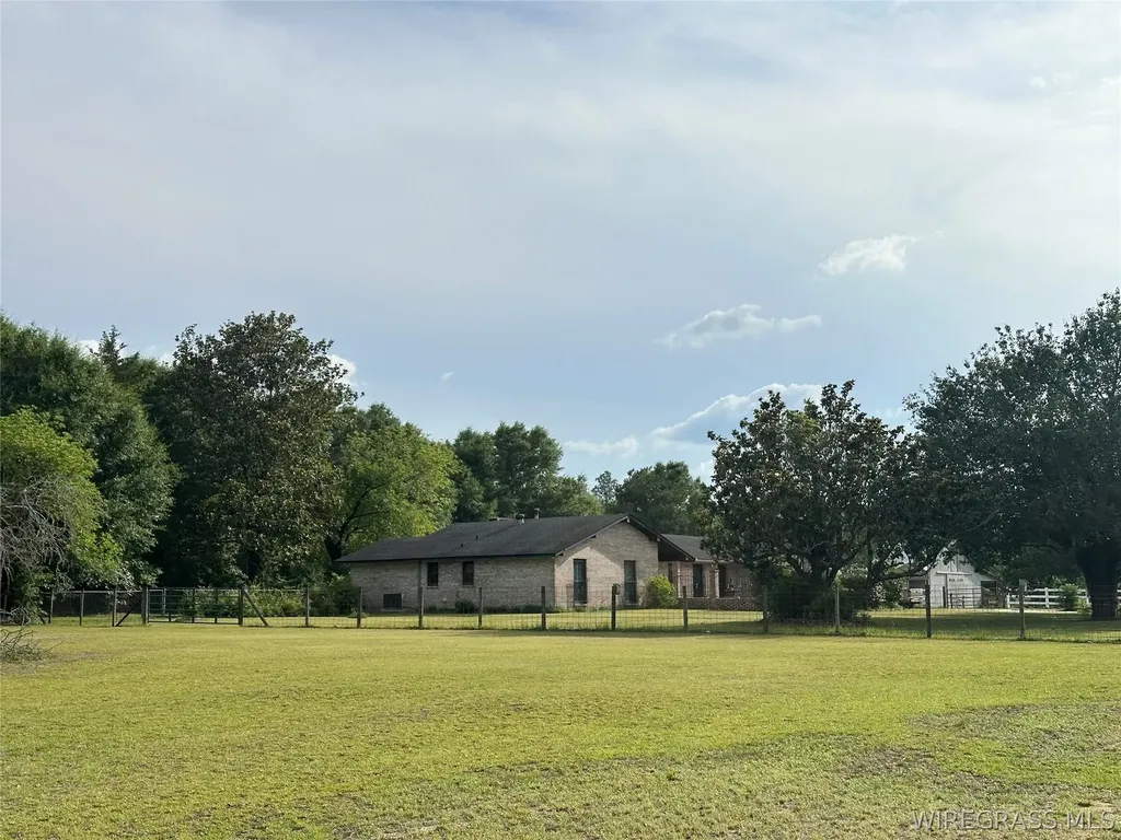 3038 Logan Road Ozark AL 36360