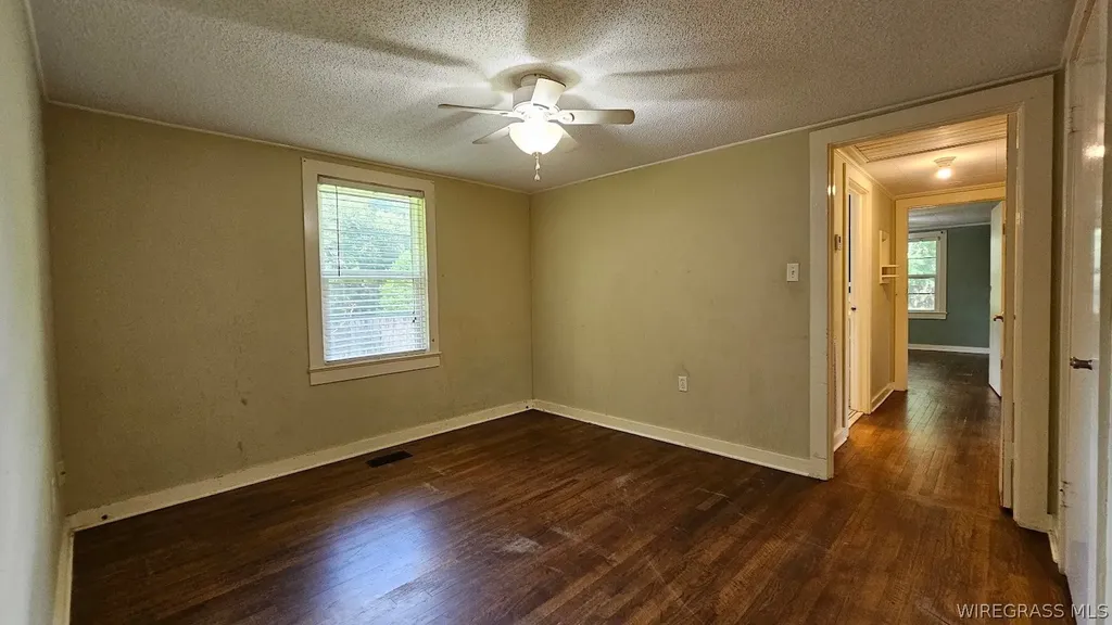 2169 Will Logan Road Ozark AL 36360