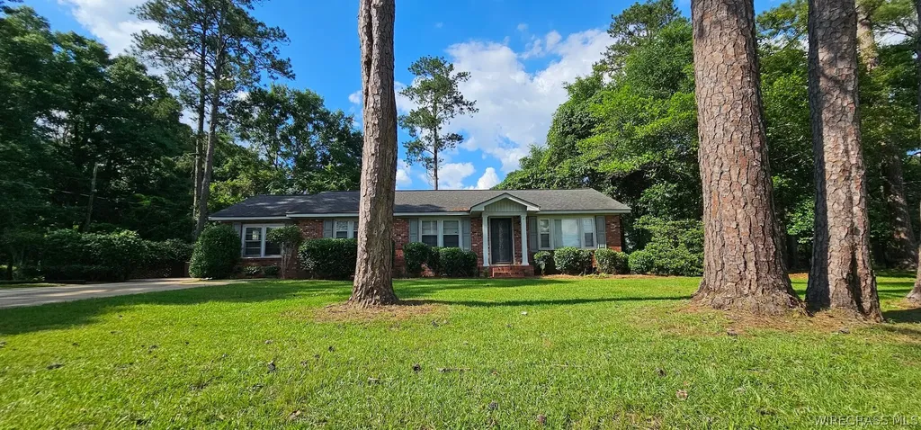 2169 Will Logan Road Ozark AL 36360
