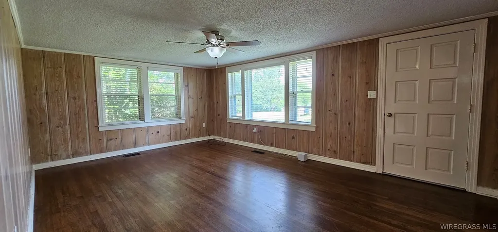 2169 Will Logan Road Ozark AL 36360