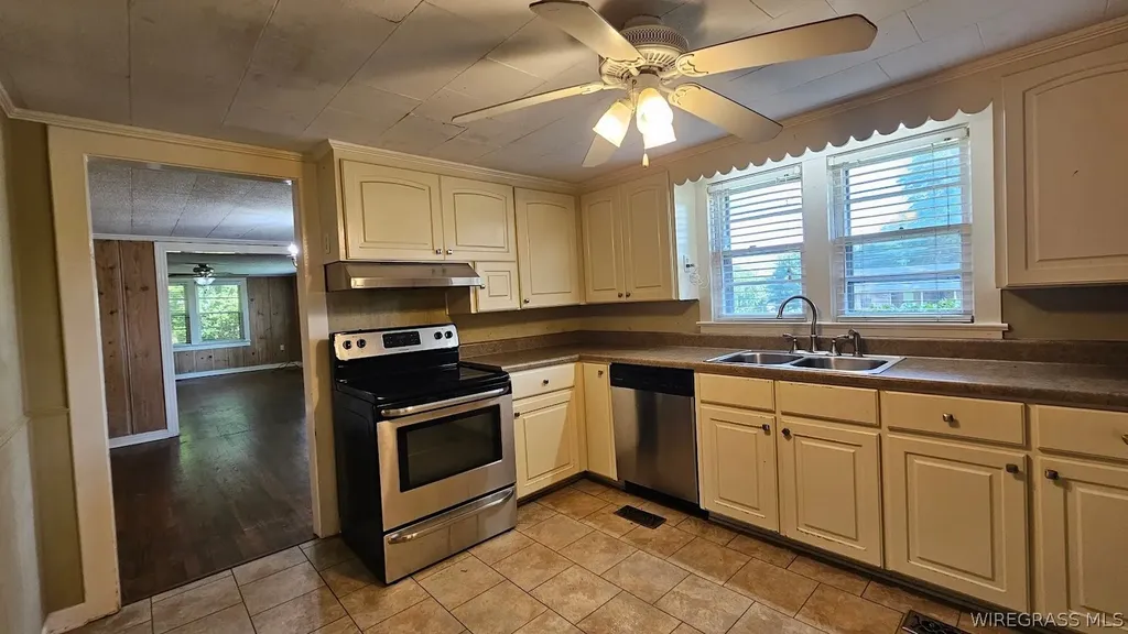 2169 Will Logan Road Ozark AL 36360