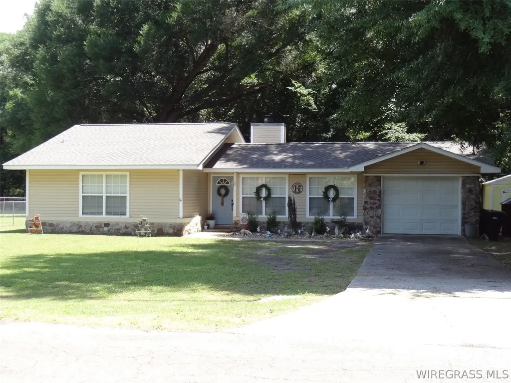 799 Old Newton Road Daleville AL 36322