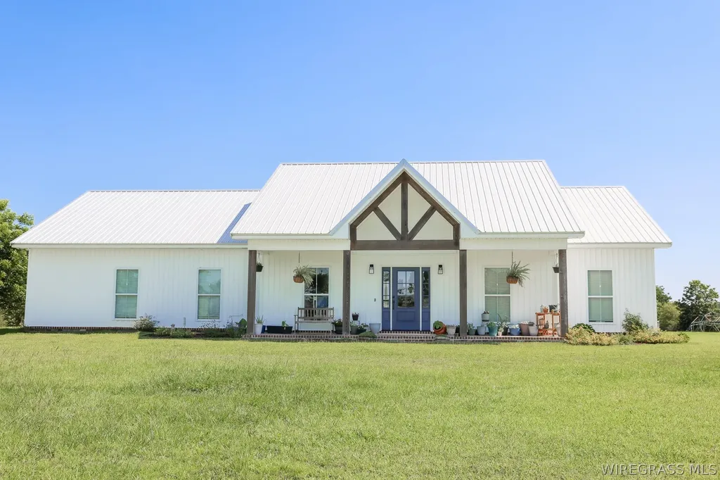 657 County Road 527 Road Elba AL 36323
