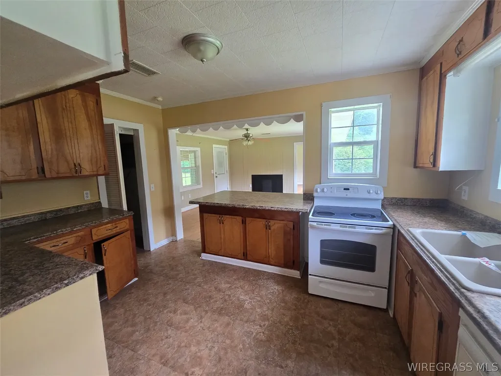832 W Highway 27 Ozark AL 36360