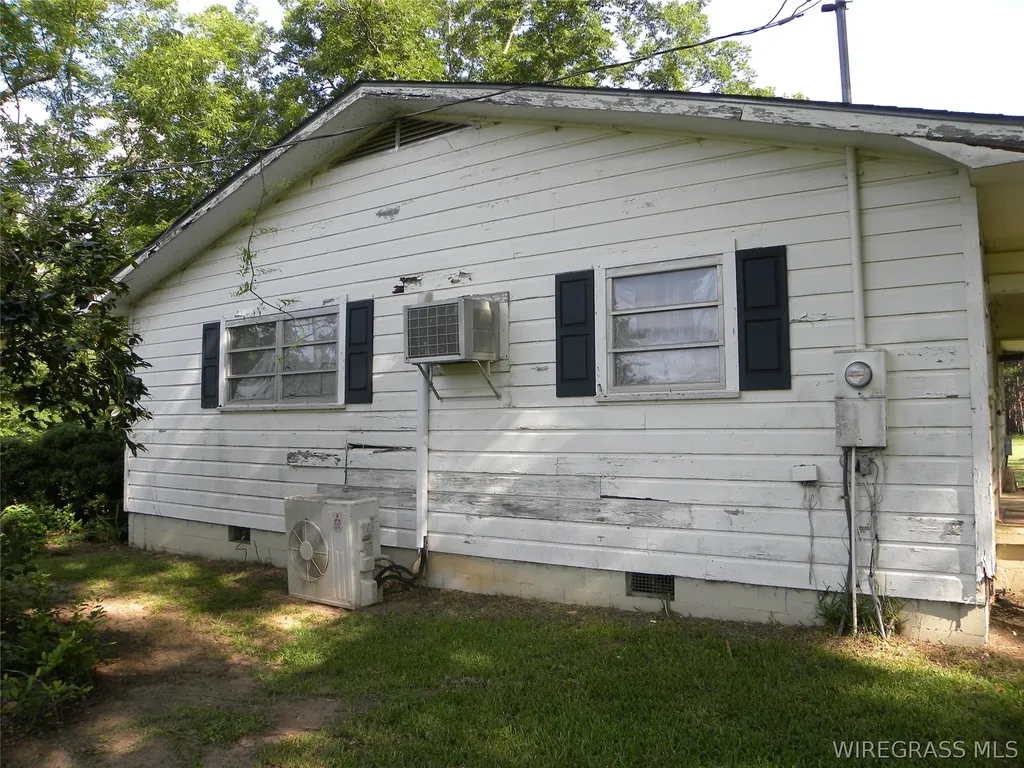 5332 County Road 69 Road Skipperville AL 36374