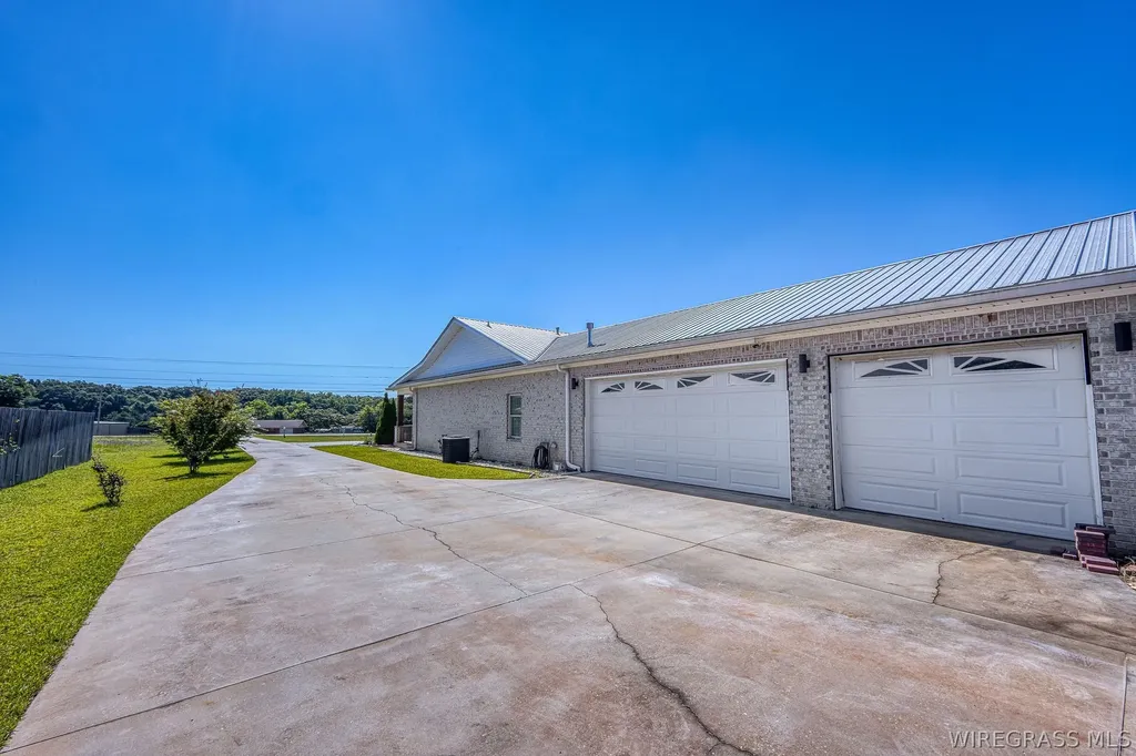 6417 County Road 708 Road Enterprise AL 36330