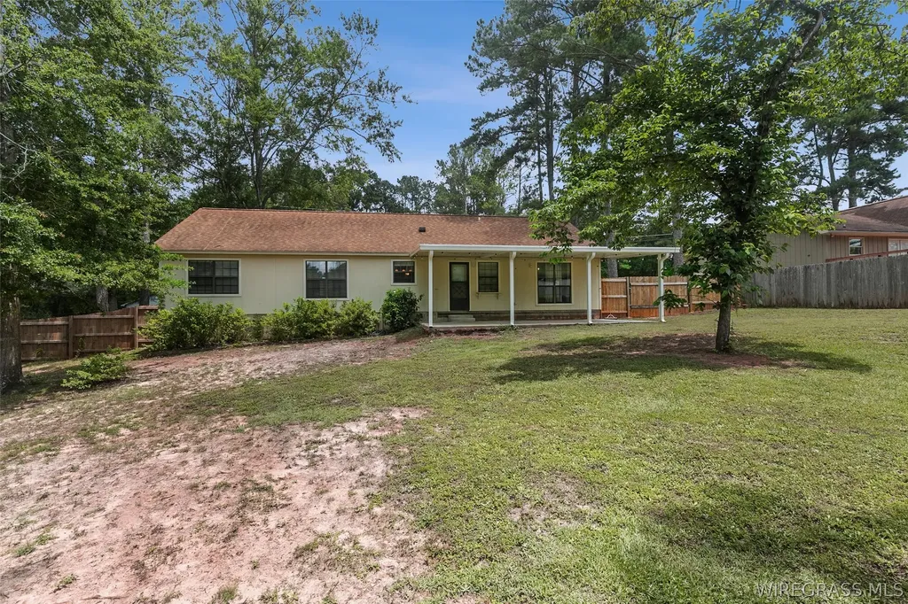 106 Yvonne Drive Enterprise AL 36330