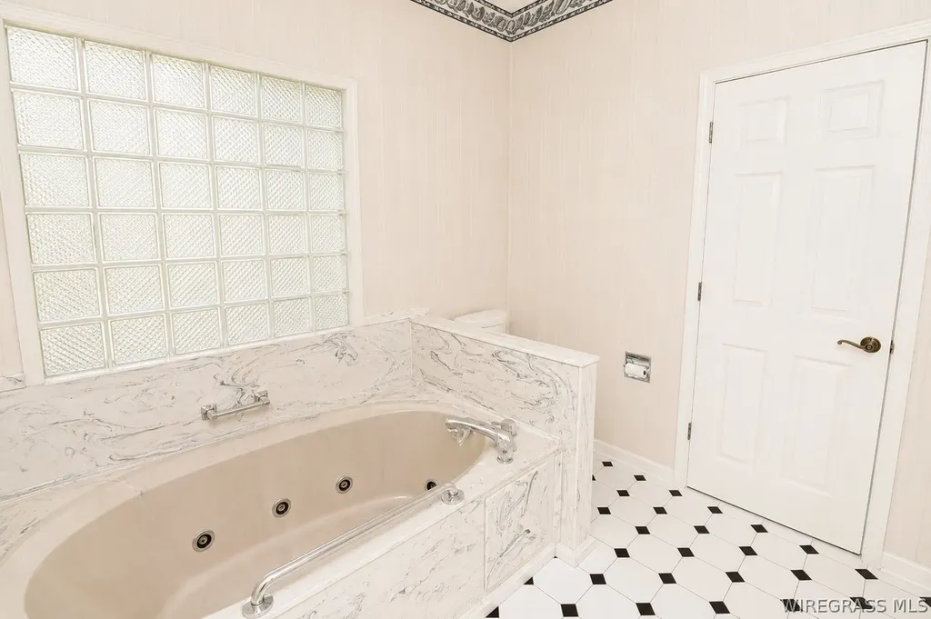 107 Leland Court Dothan AL 36303