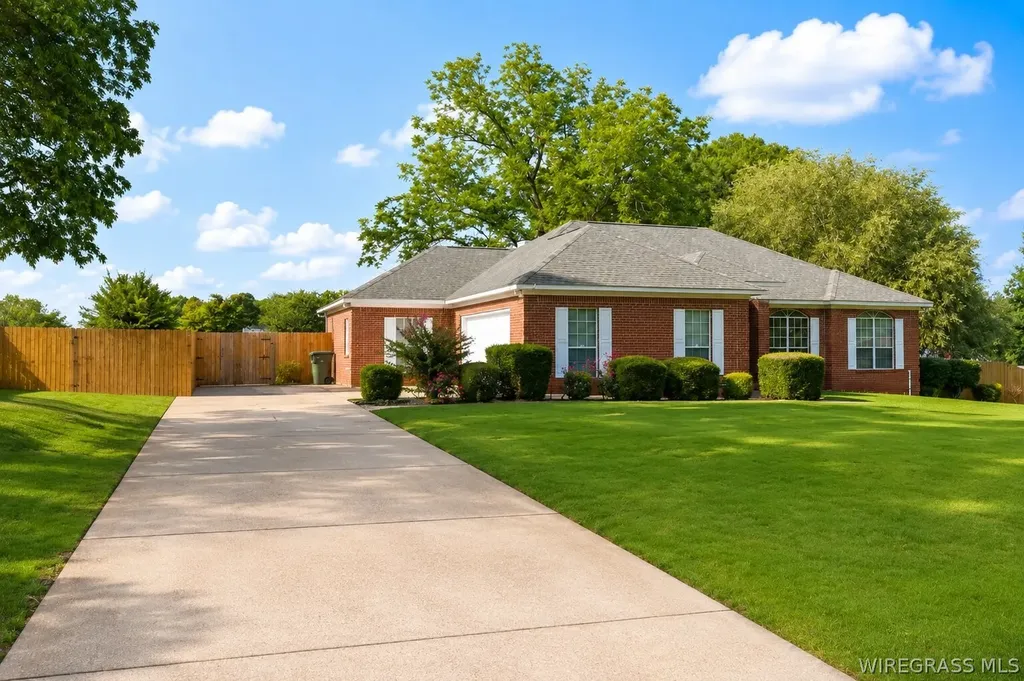 107 Leland Court Dothan AL 36303
