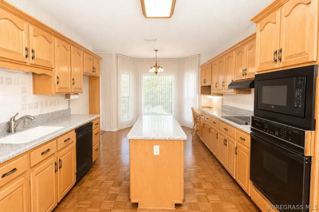 107 Leland Court Dothan AL 36303