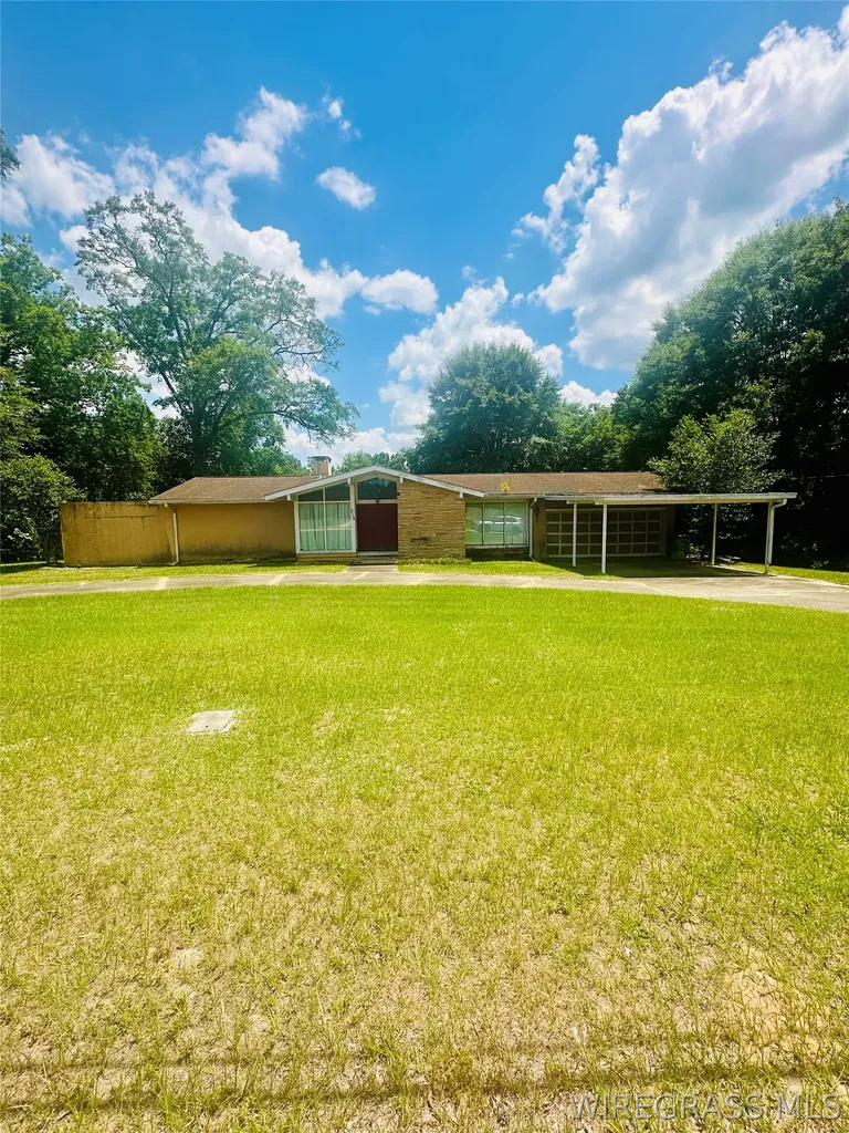 215 Morgan Lane Ozark AL 36360
