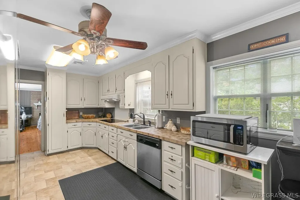 138 White Avenue Ozark AL 36360