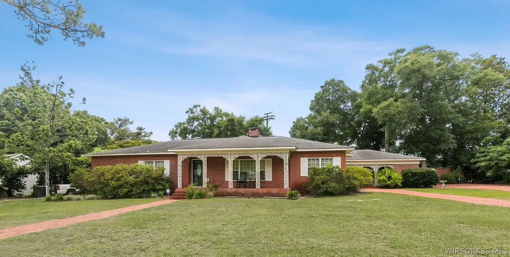 138 White Avenue Ozark AL 36360