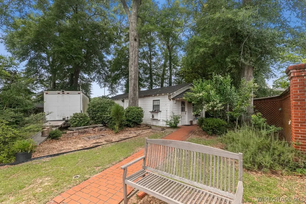 138 White Avenue Ozark AL 36360