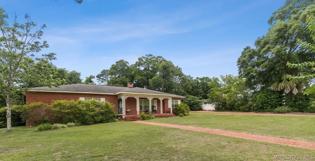138 White Avenue Ozark AL 36360