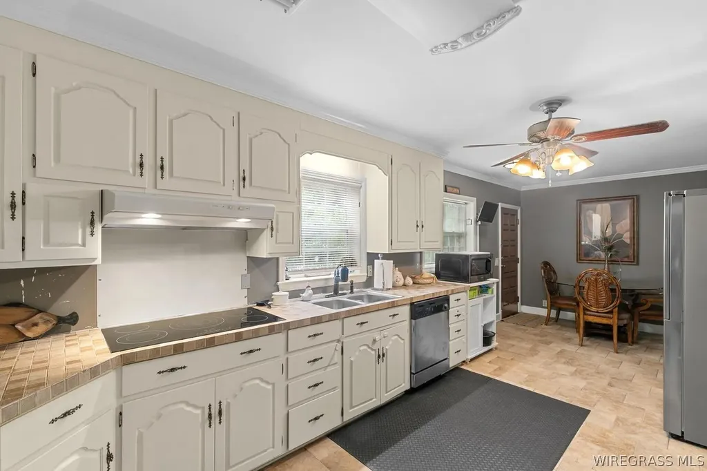 138 White Avenue Ozark AL 36360