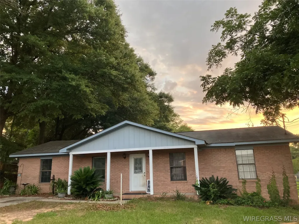 1471 Shellfield Road Enterprise AL 36330