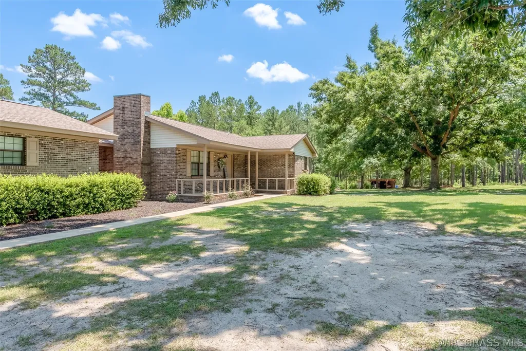 26775 Weaver Place Road Opp AL 36467