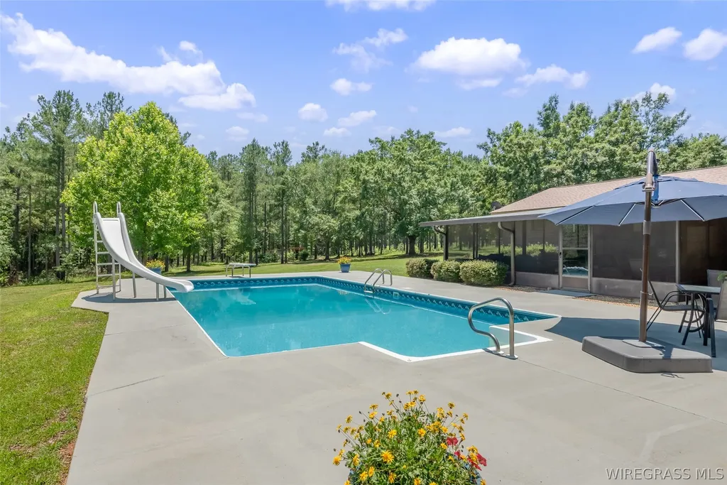 26775 Weaver Place Road Opp AL 36467