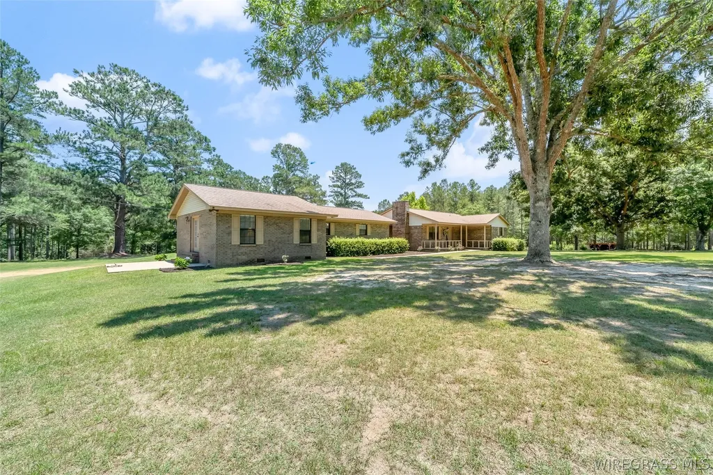 26775 Weaver Place Road Opp AL 36467
