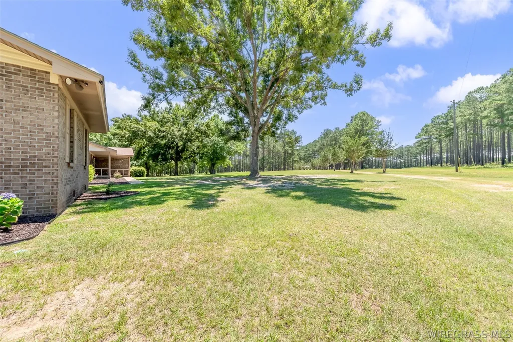 26775 Weaver Place Road Opp AL 36467