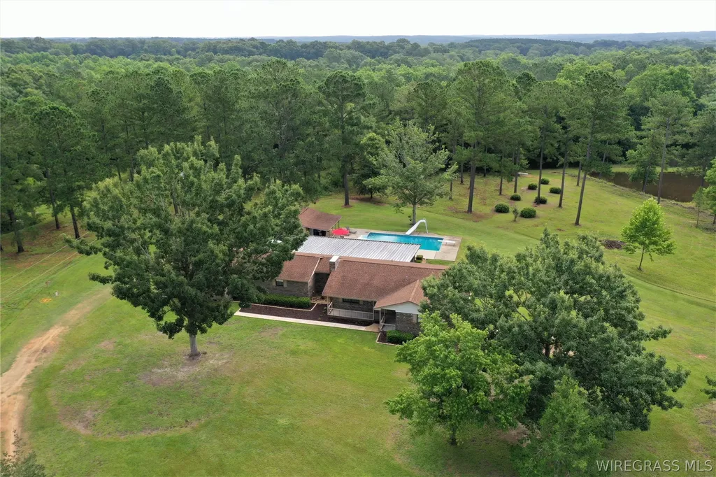 26775 Weaver Place Road Opp AL 36467