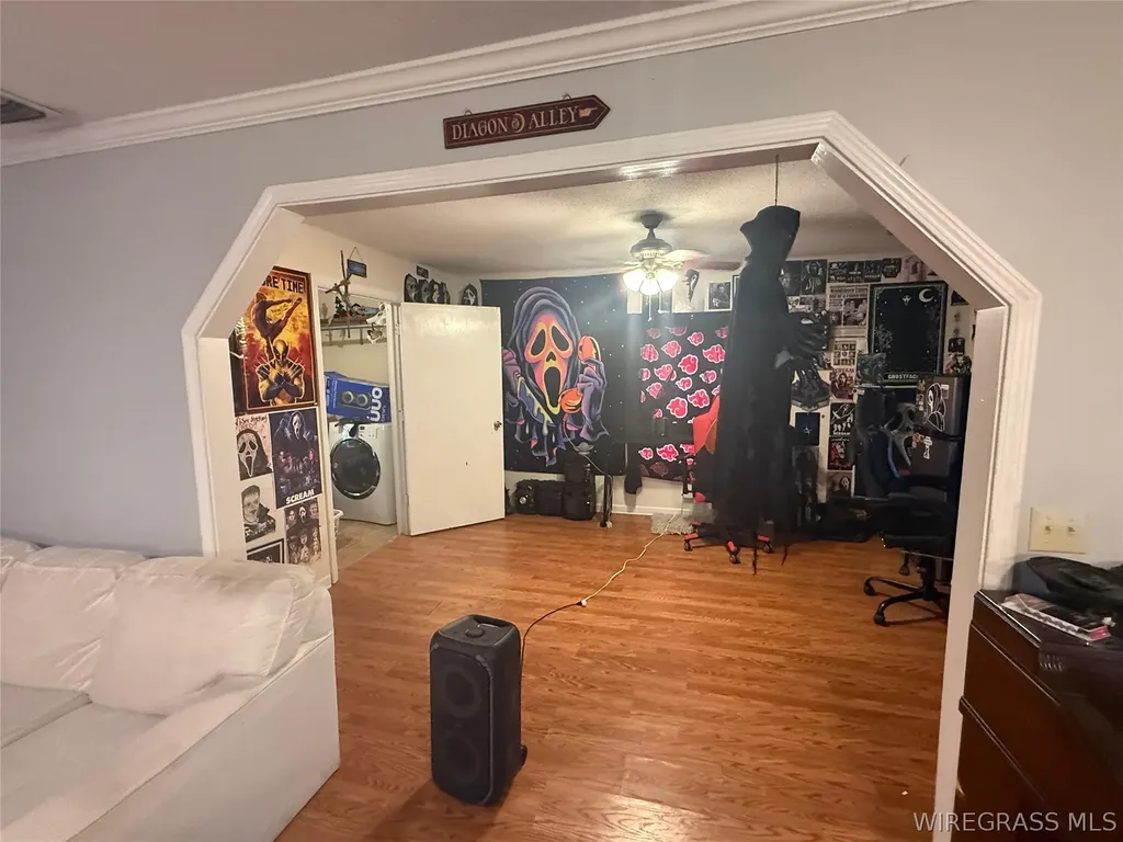 1203 W Pine Avenue Geneva AL 36340
