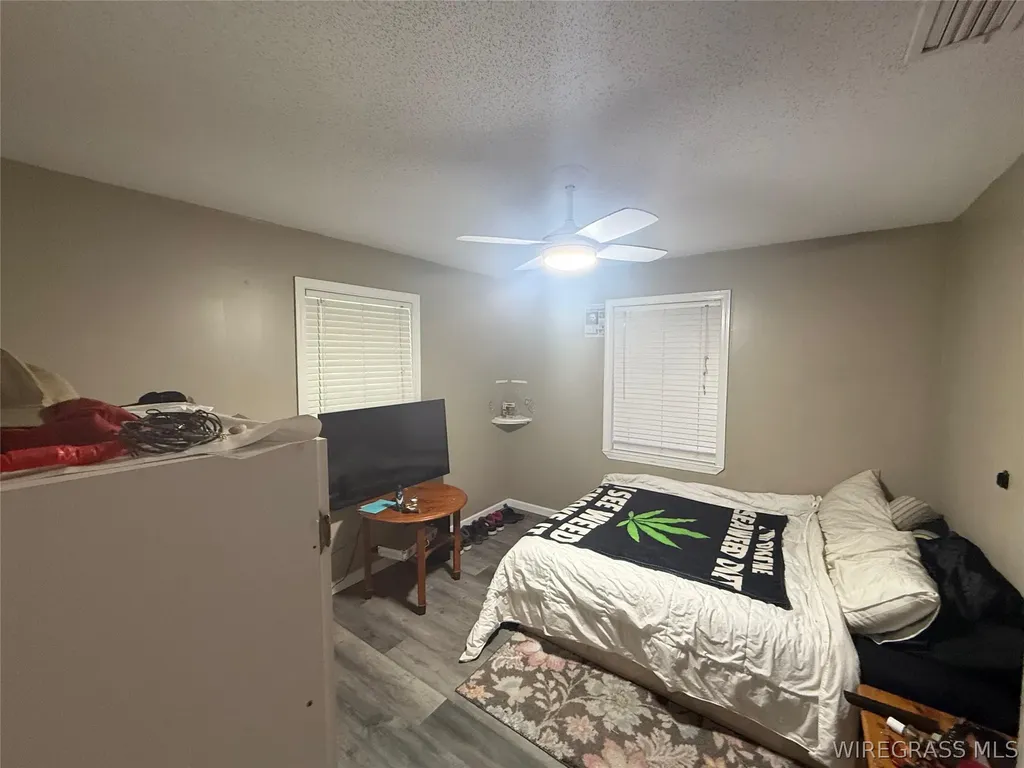 1203 W Pine Avenue Geneva AL 36340
