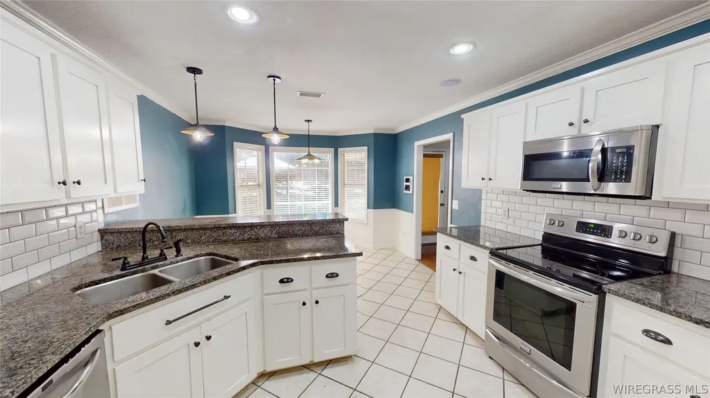 112 Chapelwood Drive Enterprise AL 36330