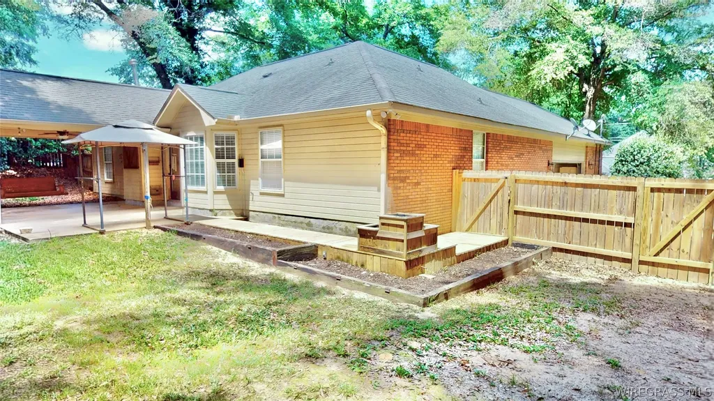 112 Chapelwood Drive Enterprise AL 36330