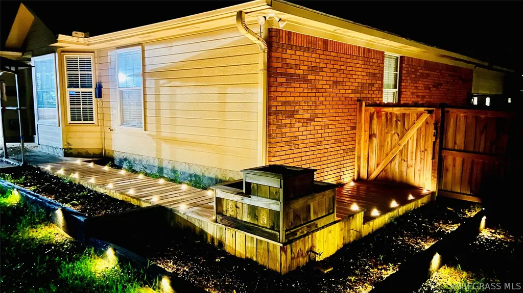 112 Chapelwood Drive Enterprise AL 36330