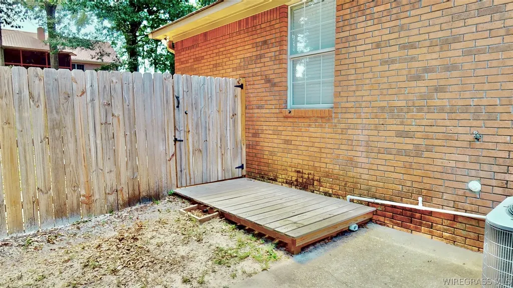 112 Chapelwood Drive Enterprise AL 36330