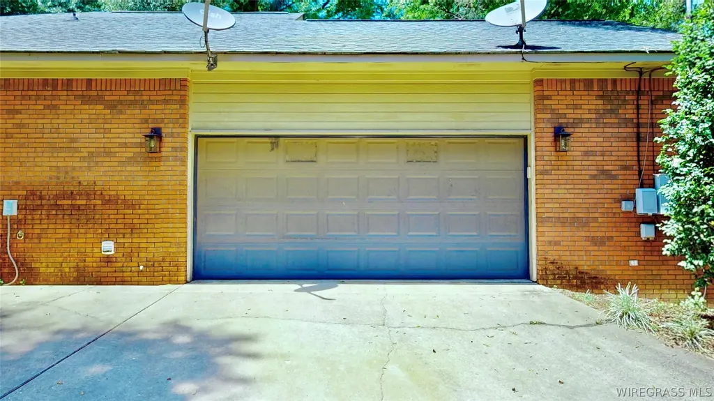 112 Chapelwood Drive Enterprise AL 36330