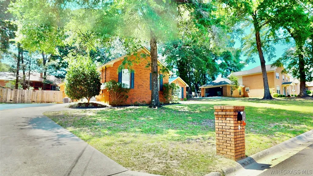 112 Chapelwood Drive Enterprise AL 36330