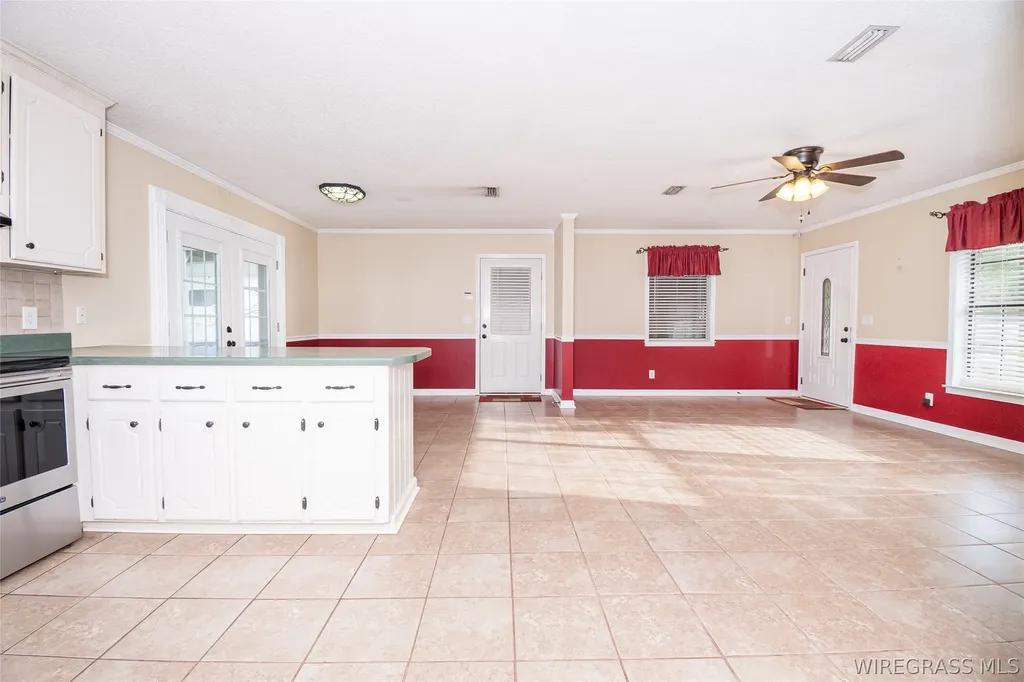 10145 Cottonwood Road Cottonwood AL 36320