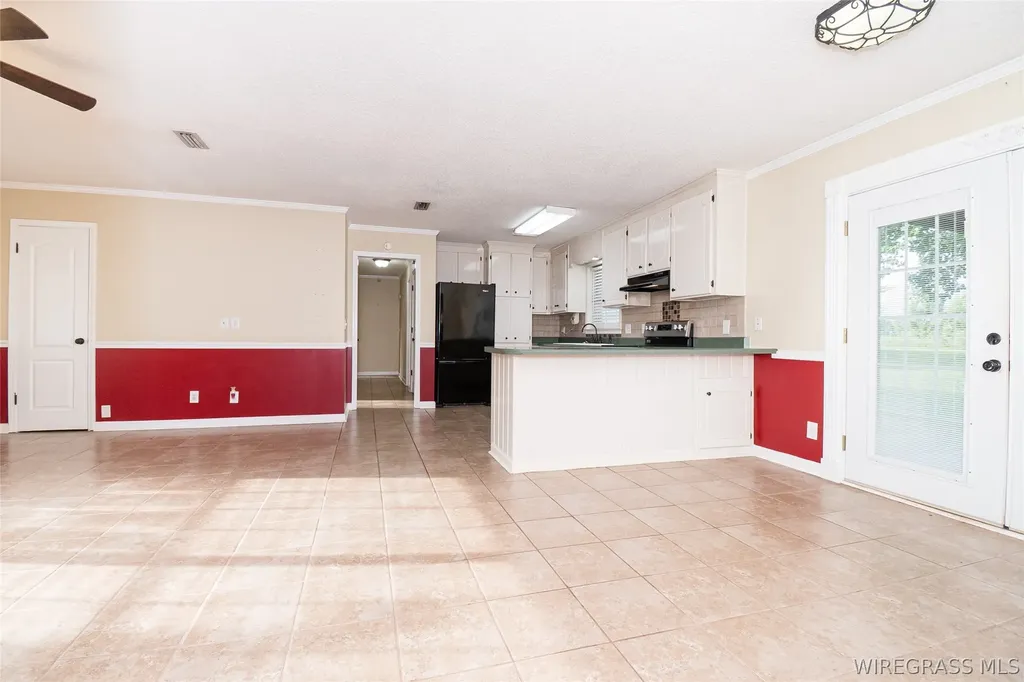 10145 Cottonwood Road Cottonwood AL 36320