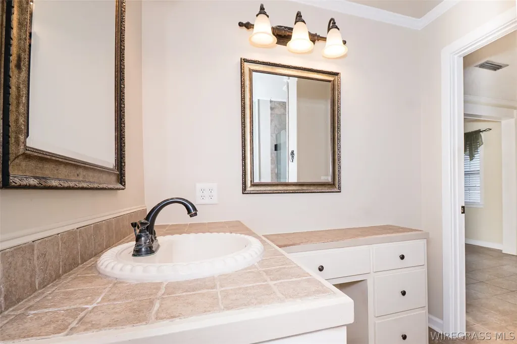 10145 Cottonwood Road Cottonwood AL 36320