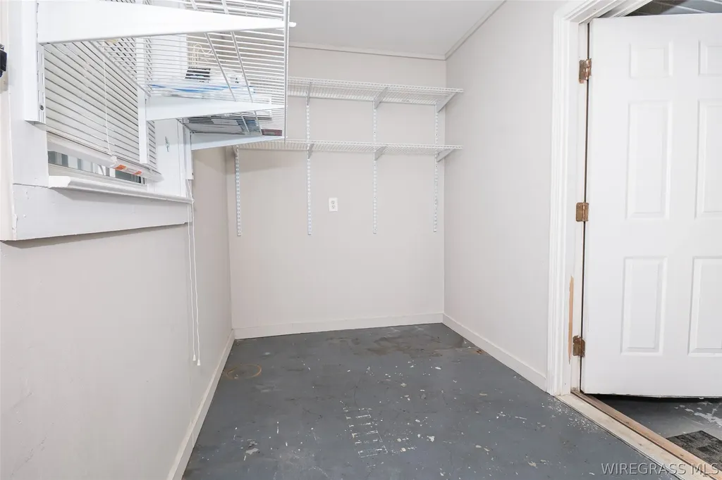 10145 Cottonwood Road Cottonwood AL 36320