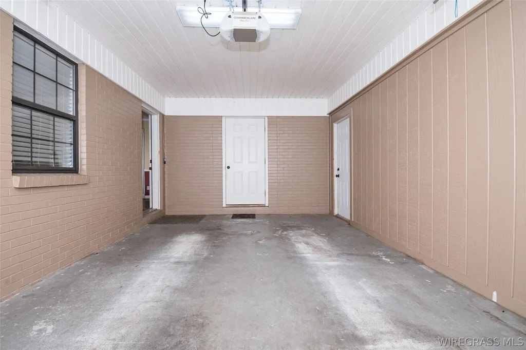 10145 Cottonwood Road Cottonwood AL 36320