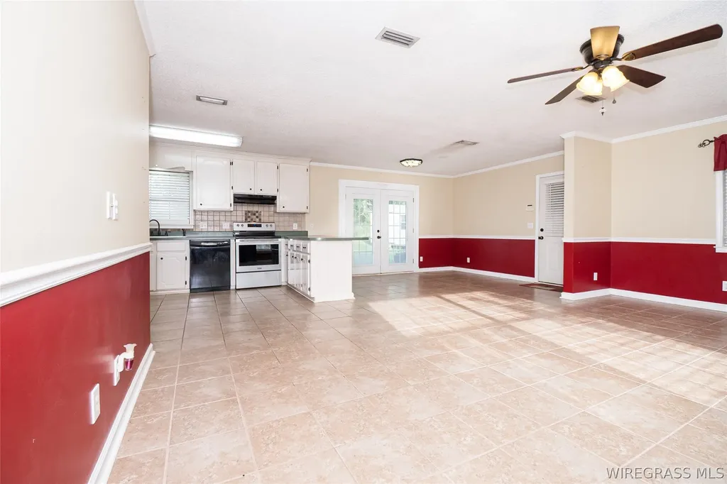 10145 Cottonwood Road Cottonwood AL 36320