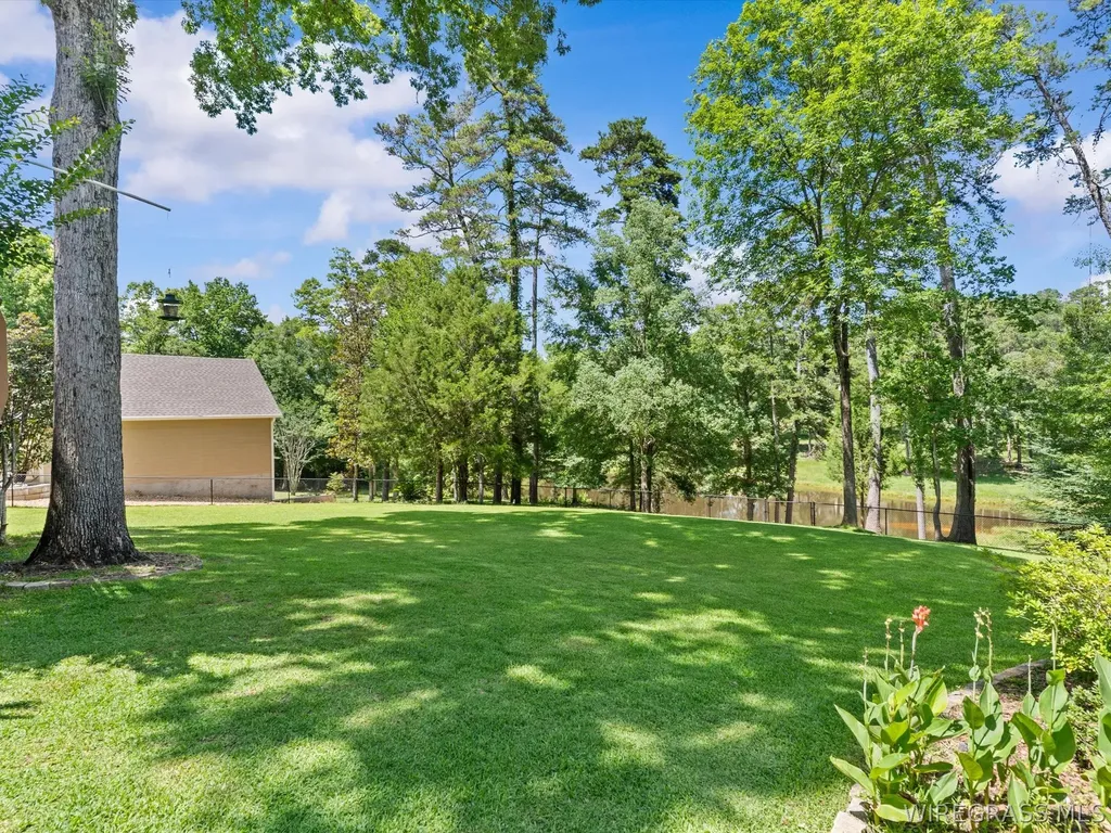1704 Rosewood Lane Andalusia AL 36421