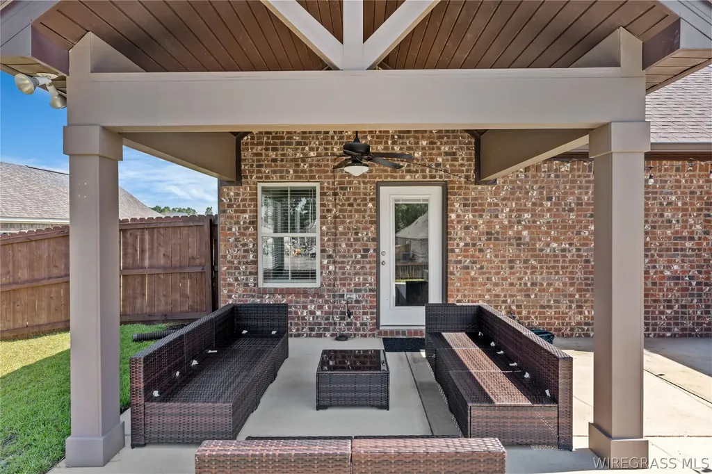 105 Hunters Hill Way Enterprise AL 36330